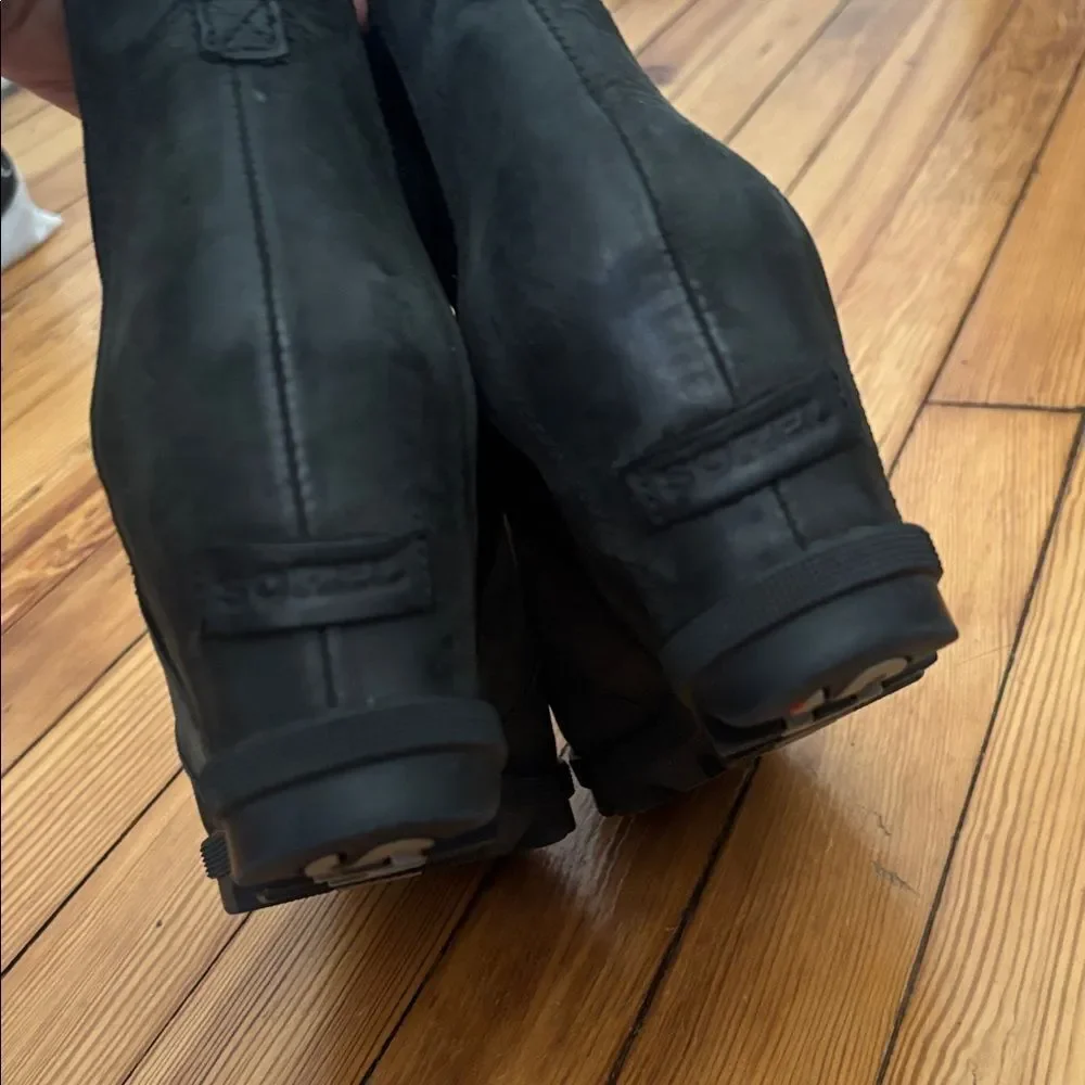 Sorel black chelsea